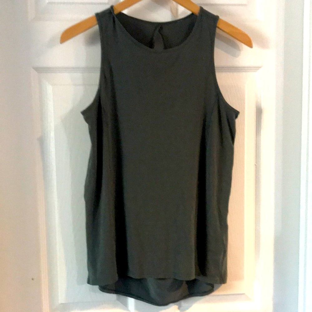 Lululemon tank